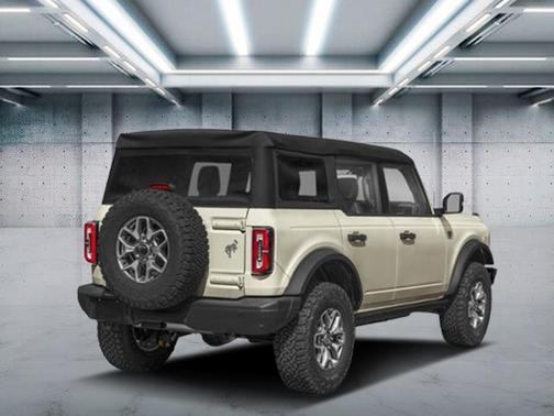 Desert Sand 2026 Ford Bronco Badlands