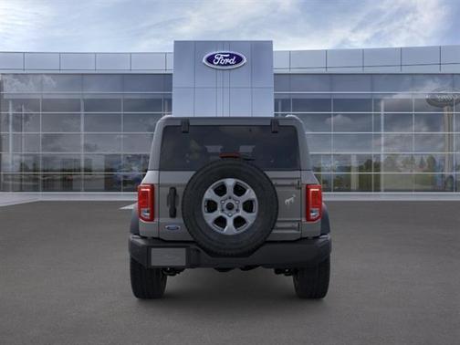 Carbonized Gray 2026 Ford Bronco Big Bend