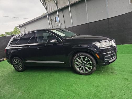 Night Black 2017 Audi Q7 3.0T Premium