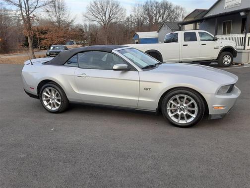 2010 Ford Mustang GT Premium