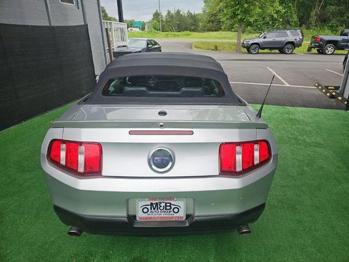 Black 2010 Ford Mustang GT Premium