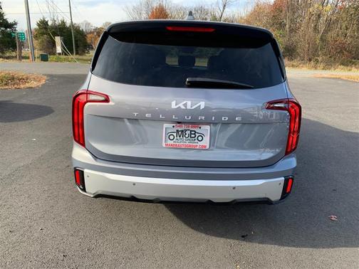 2024 Kia Telluride LX