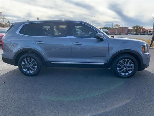 2024 Kia Telluride LX