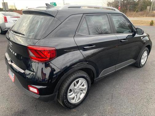 2020 Hyundai VENUE SEL