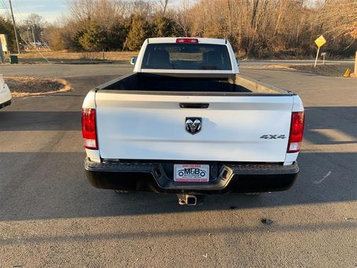 2018 RAM 3500 Tradesman Crew Cab 4x4 8' Box