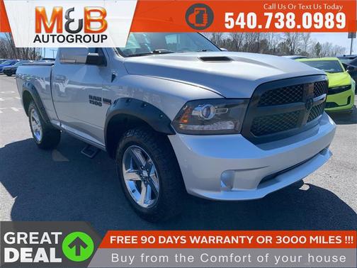 2017 RAM 1500 Night Regular Cab 4x4 6'4' Box