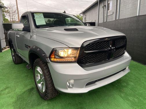 Bright Silver Metallic Clearcoat 2017 RAM 1500 Night Regular Cab 4x4 6'4' Box