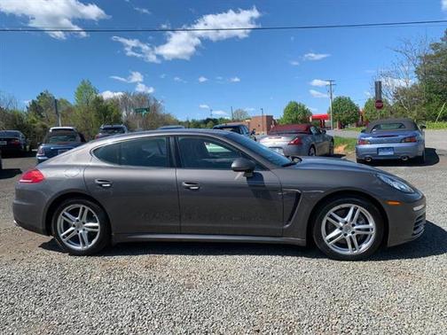 2014 Porsche Panamera 4