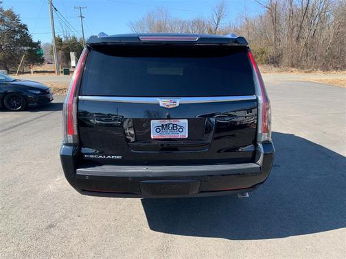 2016 Cadillac Escalade ESV Premium