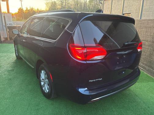 Jazz Blue Pearlcoat 2017 Chrysler Pacifica Touring-L