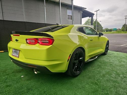 Shock 2020 Chevrolet Camaro 2LT