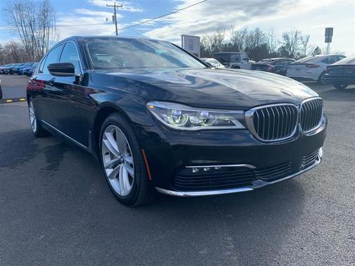 2018 BMW 750 i xDrive