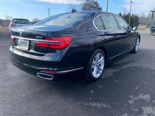 2018 BMW 750 i xDrive
