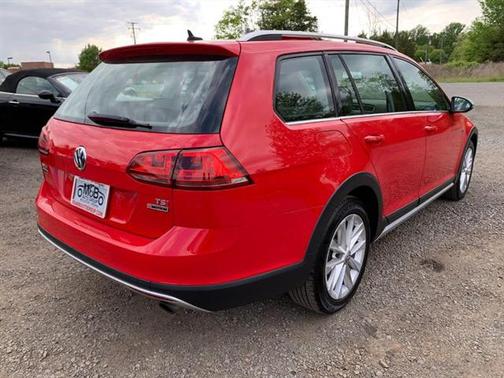 2017 Volkswagen Golf Alltrack TSI SEL