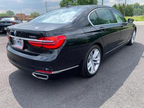 2018 BMW 750 i xDrive