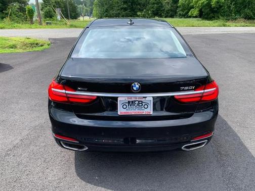 2018 BMW 750 i xDrive