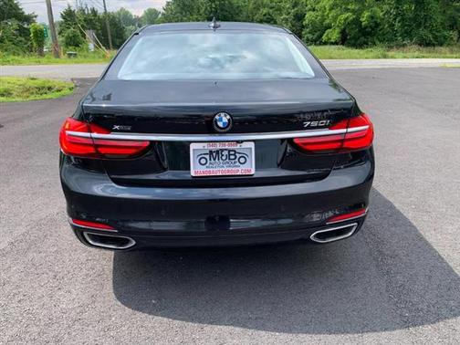 2018 BMW 750 i xDrive