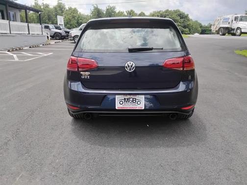 2015 Volkswagen Golf GTI 2.0T S 4-Door