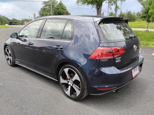 2015 Volkswagen Golf GTI 2.0T S 4-Door