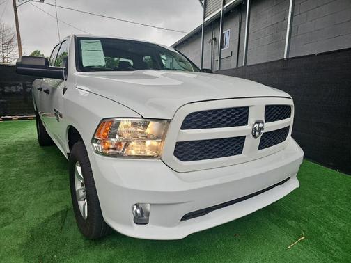 Bright White Clearcoat 2019 RAM 1500 Express