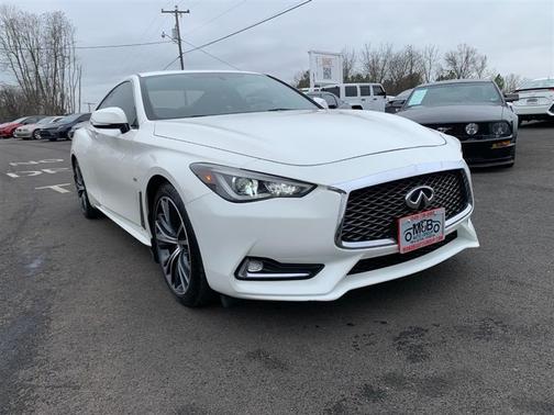 2017 INFINITI Q60 2.0t Premium