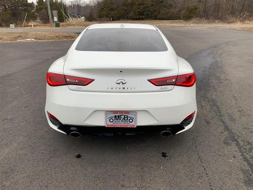 2017 INFINITI Q60 2.0t Premium