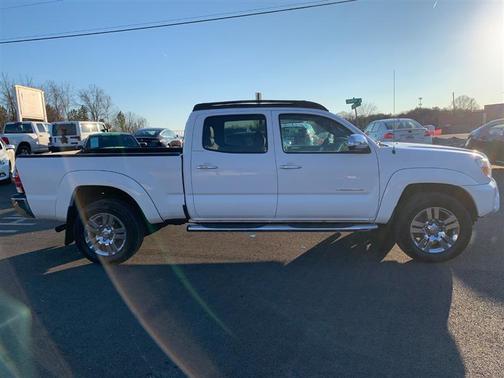 2015 Toyota Tacoma Base
