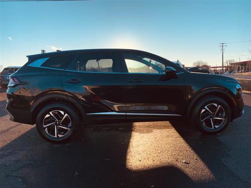 2023 Kia Sportage Hybrid LX
