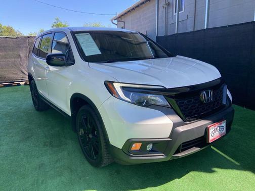 Platinum White Pearl 2021 Honda Passport AWD Sport