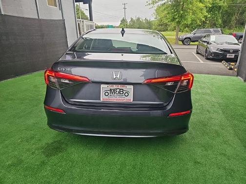 Sonic Gray Pearl 2023 Honda Civic LX