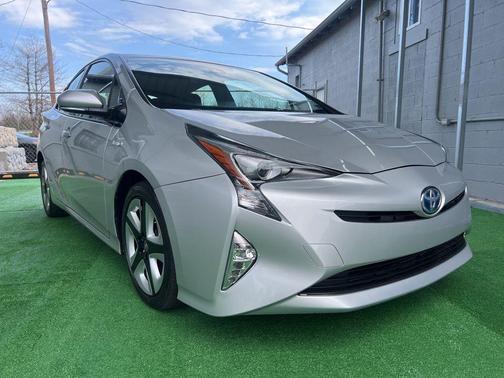 2016 Toyota Prius Four