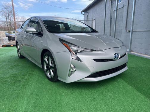 2016 Toyota Prius Four