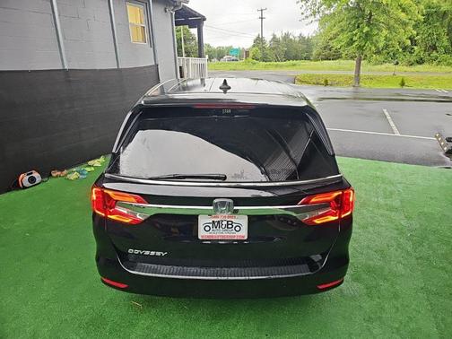 Crystal Black Pearl 2019 Honda Odyssey EX