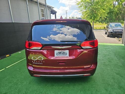 Velvet Red Pearlcoat 2017 Chrysler Pacifica Touring-L
