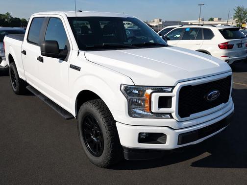 Oxford White 2018 Ford F-150 XL