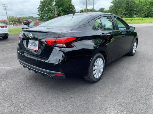 2021 Nissan Versa 1.6 S