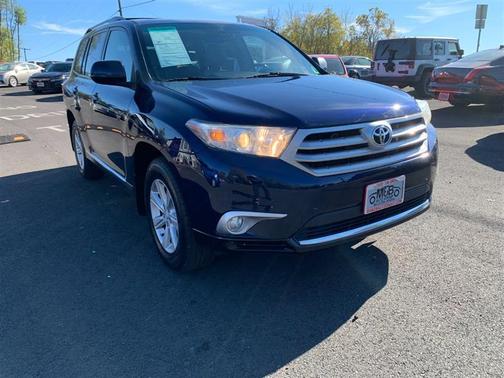 2011 Toyota Highlander SE