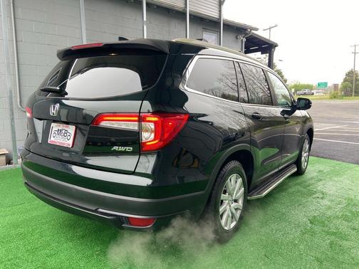 Modern Steel Metallic 2019 Honda Pilot LX