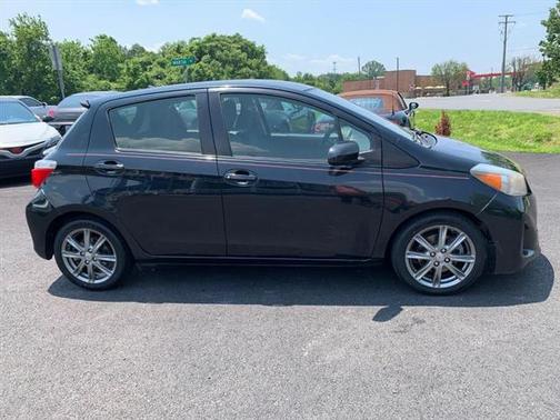 2013 Toyota Yaris L