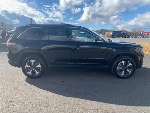 2022 Jeep Grand Cherokee 4xe Base