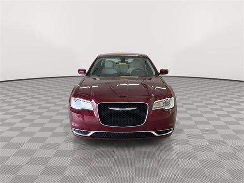 2023 Chrysler 300 Touring