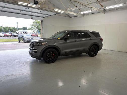 Carbonized Gray Metallic 2021 Ford Explorer ST