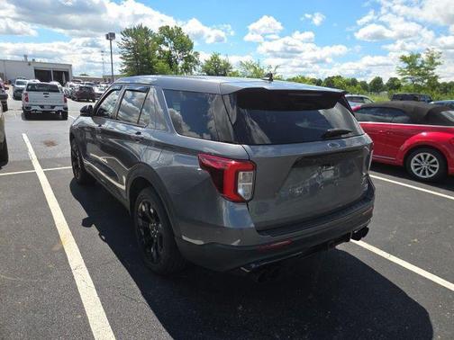 Carbonized Gray Metallic 2021 Ford Explorer ST