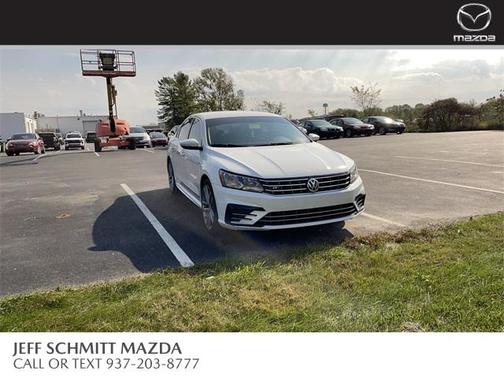 2017 Volkswagen Passat 1.8T R-Line w/Comfort