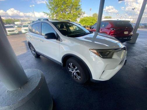 Super White 2016 Toyota RAV4 LE