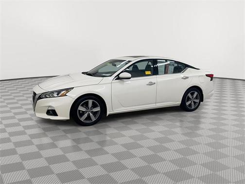 2022 Nissan Altima 2.5 SL