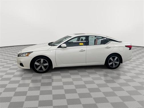 2022 Nissan Altima 2.5 SL