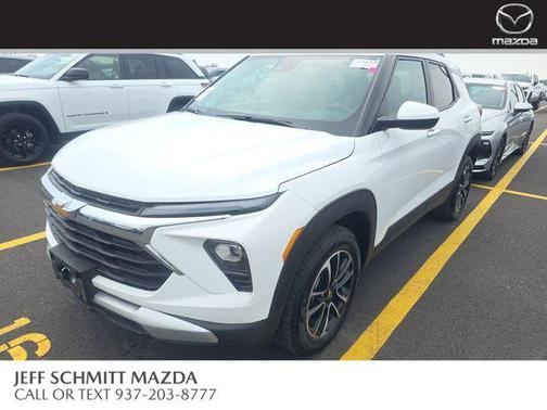 Summit White 2025 Chevrolet Trailblazer LT