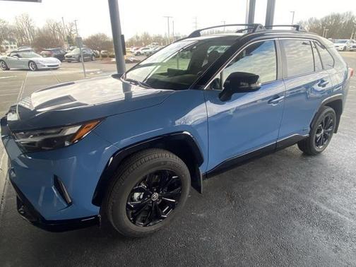 2025 Toyota RAV4 Hybrid SE