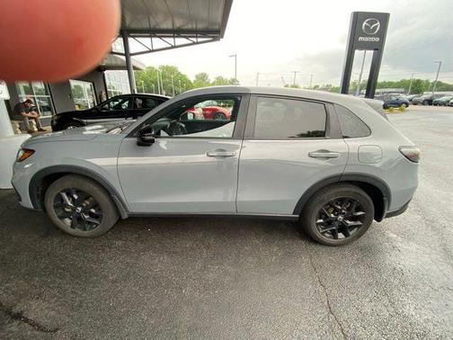Urban Gray Pearl 2024 Honda HR-V Sport